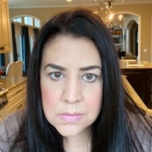 Meet your Posher, Angela